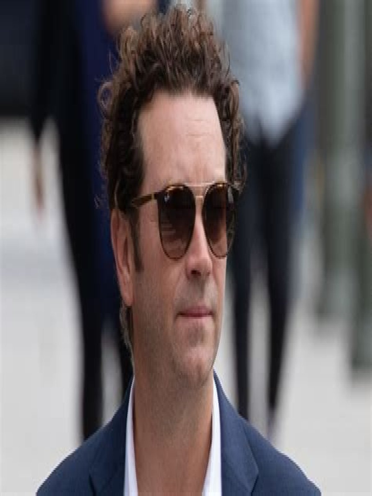HTML
